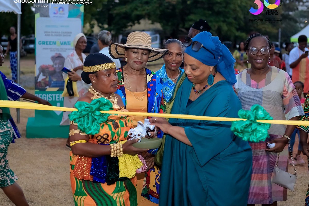 ggfmovement's tweet photo. Day 1 was a success because all of you. We are currently at the Park for Day 2. 

Do pass through for all your gardening and food supplies for your home. 

#GGFS24 #GhanaGardenShow #GhanaGardenAndFlowerShow #Greenovation https://t.co/PYDSExNjGg
