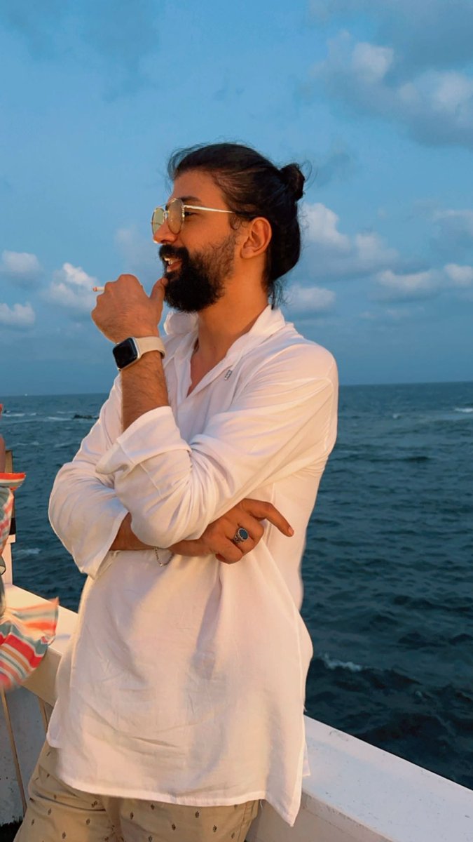 Rshambaky's tweet photo. #NewProfilePic🤍🌊 https://t.co/H3RYQGOjnl