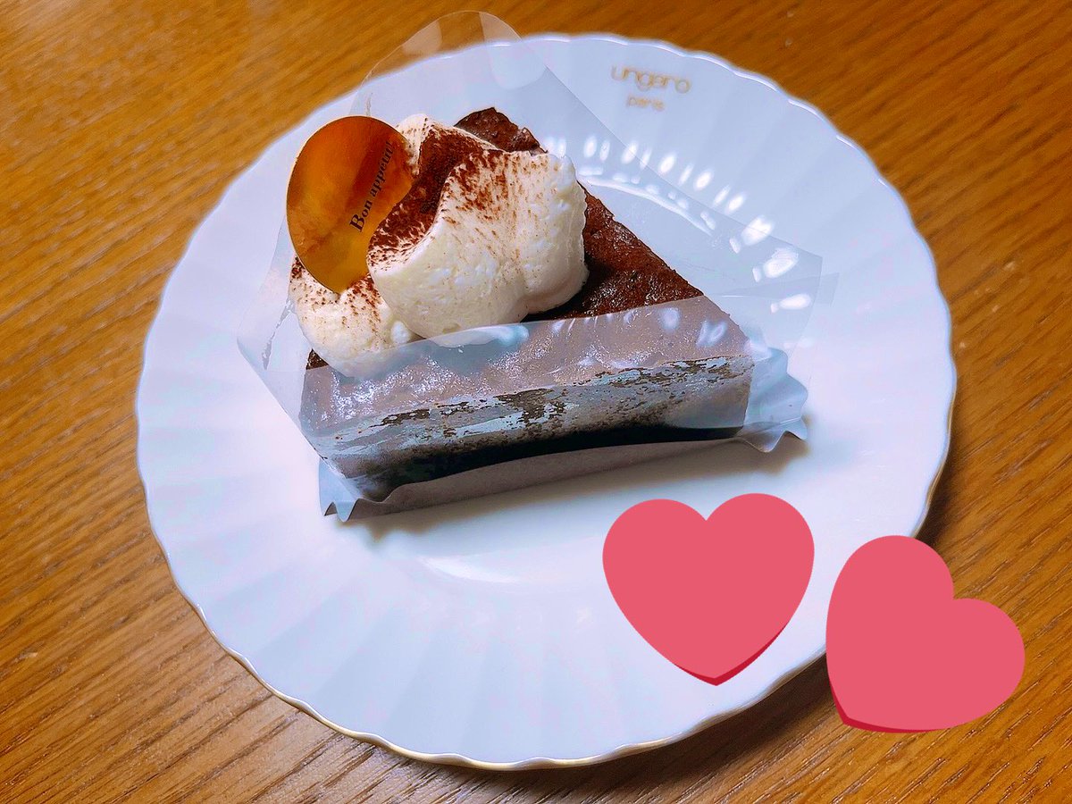 ykrn_923's tweet photo. 29歳になりました〜〜〜🎉🎊💐👏♥️
ラスト20代、やりたいこと全部やって後悔のない1年にしたいです！！ https://t.co/ipXb2GI7cz