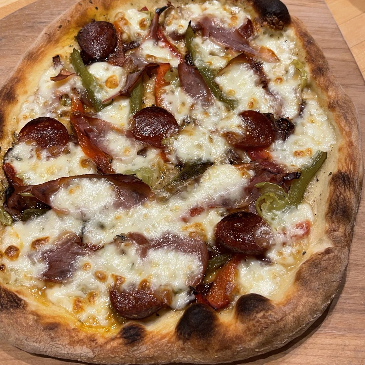 tomkellyolympic's tweet photo. Working on pizza skills. #pizza #cheftom https://t.co/VkFhzGnD2P