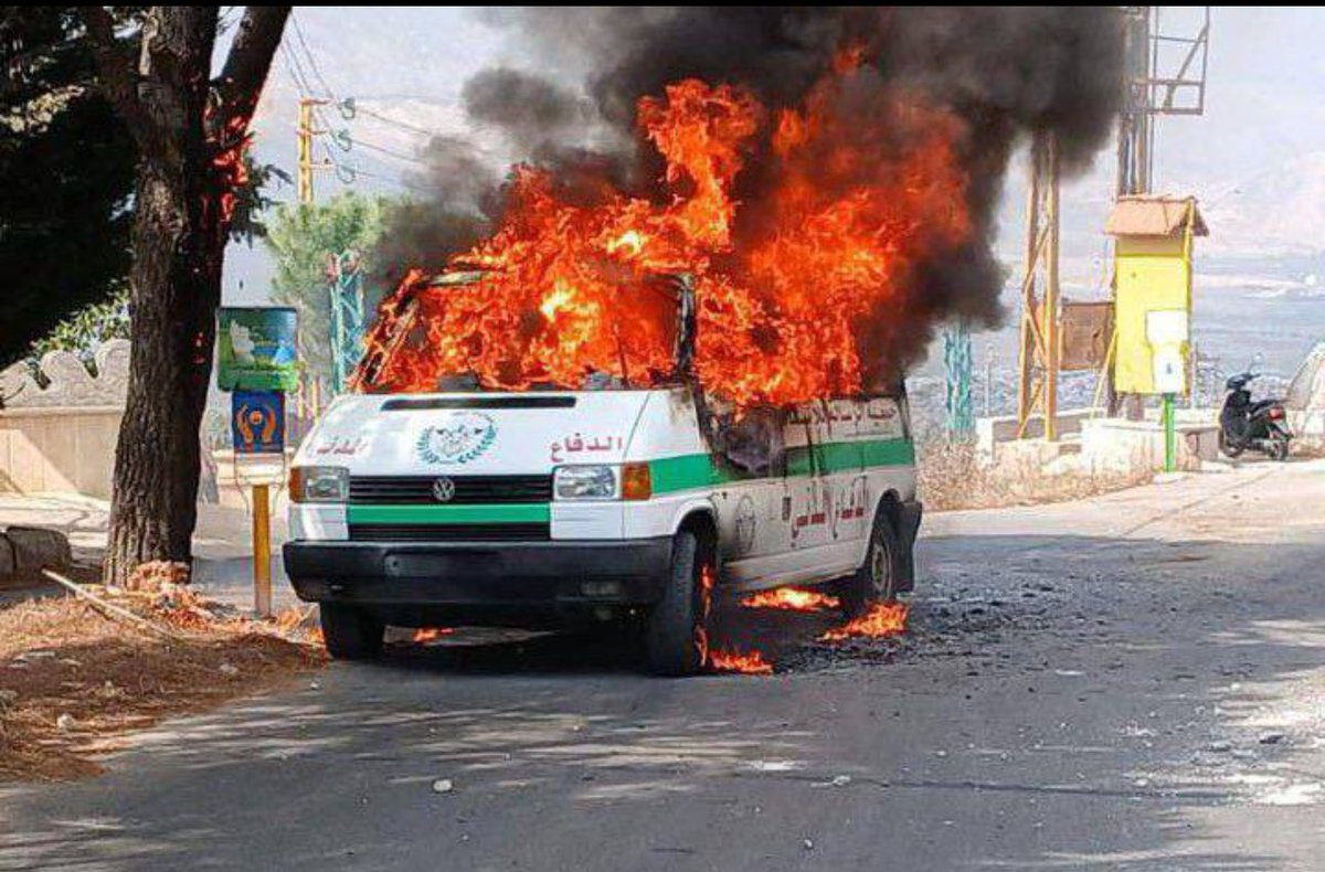 BREAKING: ISRAEL JUST BOMBED AN AMBULANCE TRYING TO RESCUE INNOCENT CIVILIANS IN LEBANON

Source: @stairwayto3dom