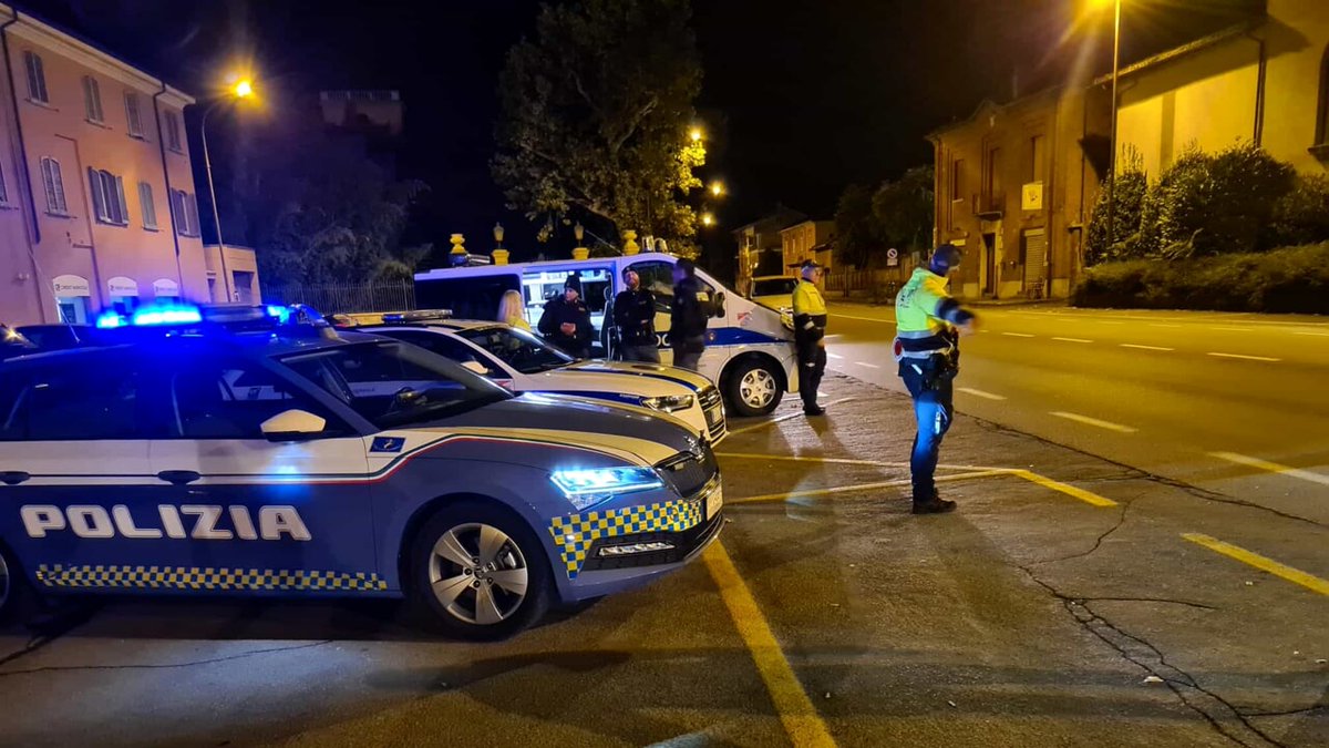 Alcol o droga alla guida, cinque patenti ritirate in una notte: Il bilancio dei controlli a Podenzano e Vigolzone. In campo polizia stradale e la polizia locale dell’Unione Valnure-Valchero dlvr.it/TDZlqC