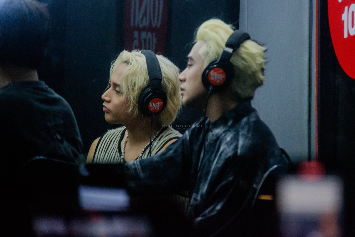 dinisnikowl's tweet photo. 092324 • SB19 at Wishbus Roadshow — Centris ✨

Awa nalang #joken 😭🖤❤️
@felipsuperior #SB19_KEN 
@JoshCullen_s #SB19_JOSH 

KALAKAL LIVE ON ROADSHOW
@SB19Official #SB19 #KALAKAL
#SB19xGLOC9onWishBus https://t.co/OF5WeYv1N1