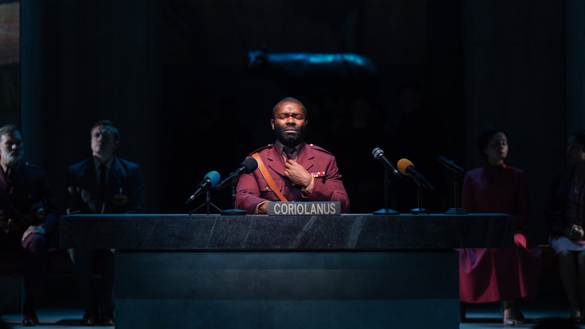 NationalTheatre's tweet photo. Your first look at #Coriolanus 🤩

Now playing in the #OlivierTheatre until 9 November.

📸 Misan Harriman https://t.co/a0dI7O6t5A
