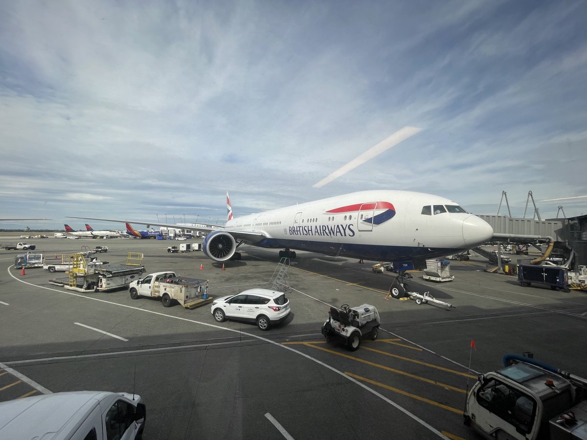 シアトルタコマ空港、擬似空撮できるし入国審査スムーズだったし好きになった。