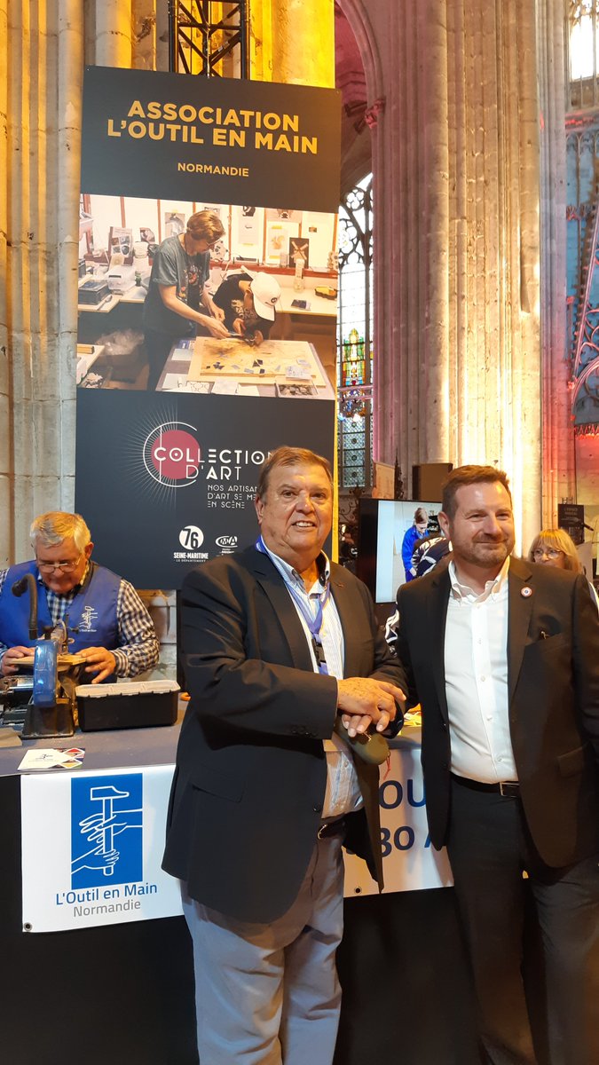 ✨Un grand merci à l'association l' @OutilenMain  Normandie pour leurs 30 ans d'engagement ! La Fondation SNCF a eu le plaisir de participer au vernissage de l'exposition "Collection d'Art", mettant à l'honneur les œuvres des jeunes, guidés par des artisans passionnés.👏