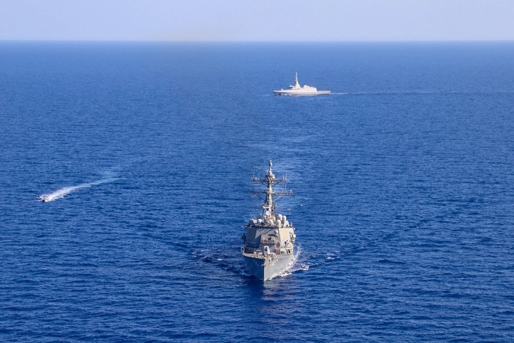 Willy_Egy's tweet photo. 🇺🇸🤝🇪🇬
In Sept. 8-20, 2024, the #US🇺🇸Navy, Marine Corps, & Coast Guard joined the #Egyptian🇪🇬Navy in Exercise #EagleDefender, marking a new milestone in regional cooperation. For the first time, unmanned systems were integrated into this joint maritime operation, showcasing
1/4 https://t.co/BxBtLnLos8