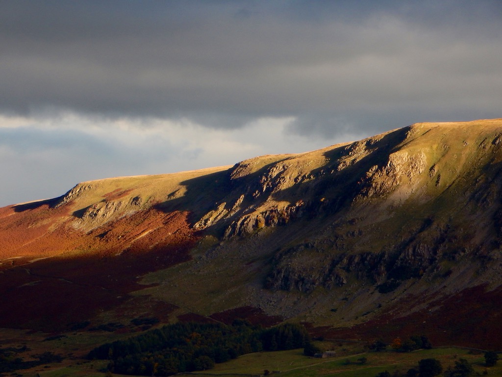 #mondaymotivation #autumn sunlight on High Street above #Ullswater @visiteden @showcasecumbria <a href="/lakedistrictnpa/">Lake District</a> <a href="/NTUllswater/">NT Ullswater Rangers</a>