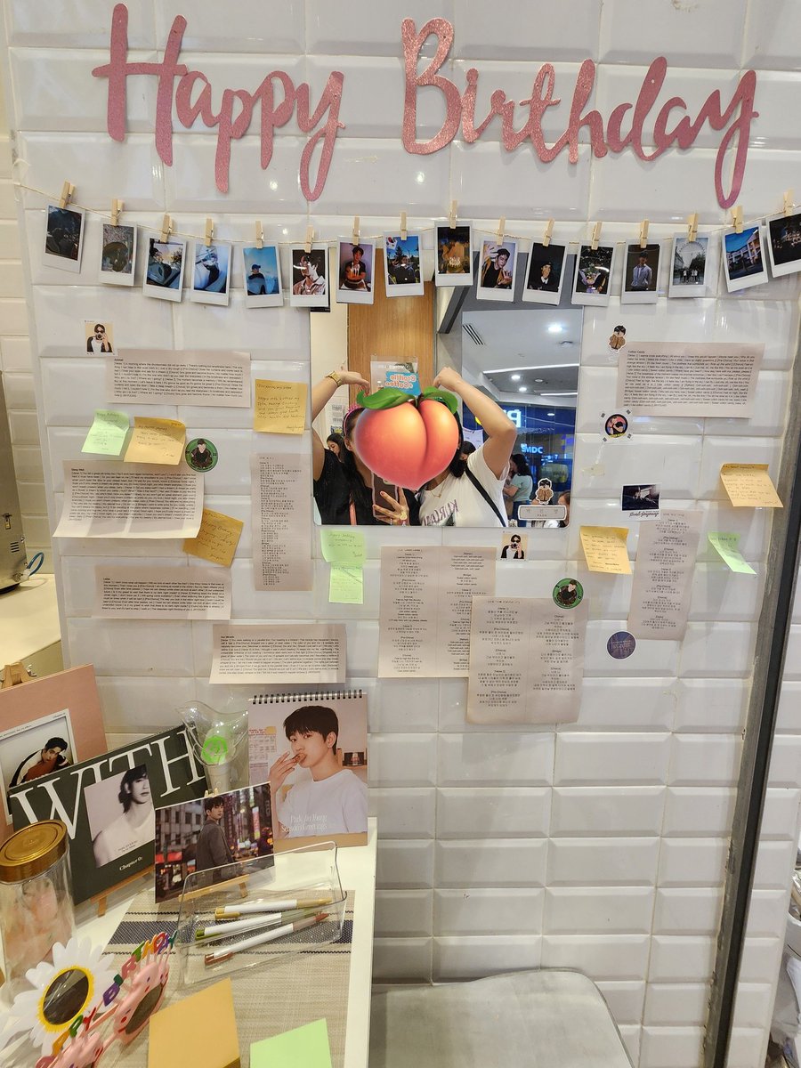 aedlsy's tweet photo. Celebrated Jinyoung's 30th Birthday 📷 Behind the Lens 🎞 with my AhgaseBestie @marixcyj 

thank you for the event for our 🍑nyoung~ and also po sa album 🥹🫶
nice to meet you all &amp; see you again po ✨️😉

congrats po 👏🥰 @fandayne @jinyoungspeachy @thepeachyprio https://t.co/DauTOMEY2b