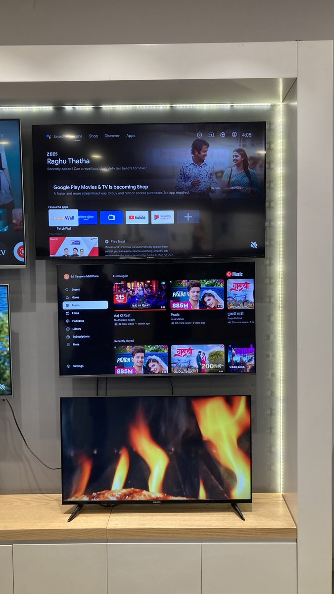 kmbhumkar's tweet photo. Great meet-up of MI fan Club at Seasons Mall Pune, Newly launched QLED. It’s great to see the product, also a Good discussion about the product. @XiaomiIndia @Xiaomi #mifc @MiFCPune #mi #QLED #pune https://t.co/u2qR4yXsfc