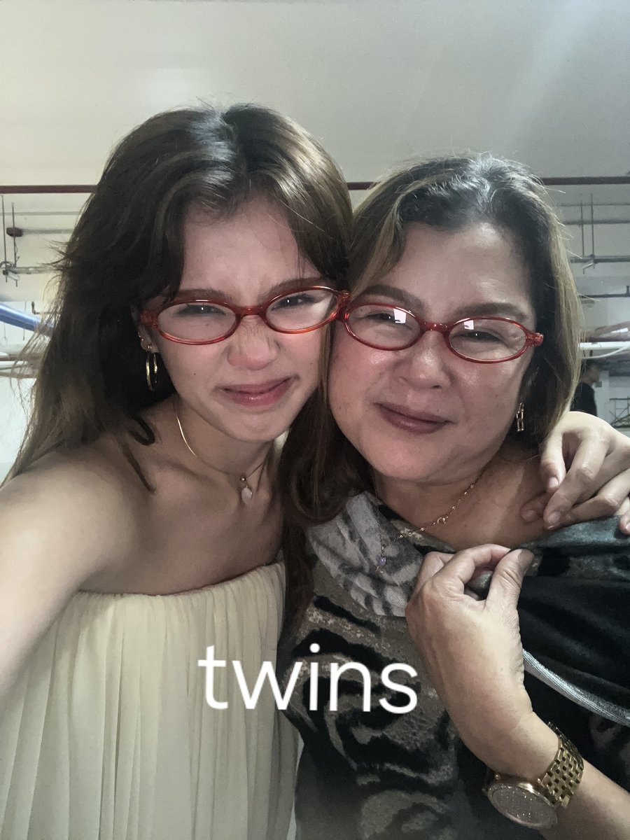GRABE YUNG DOCU-FILM 🥺

#BINI #BiniDocuEp1AdvanceScreening