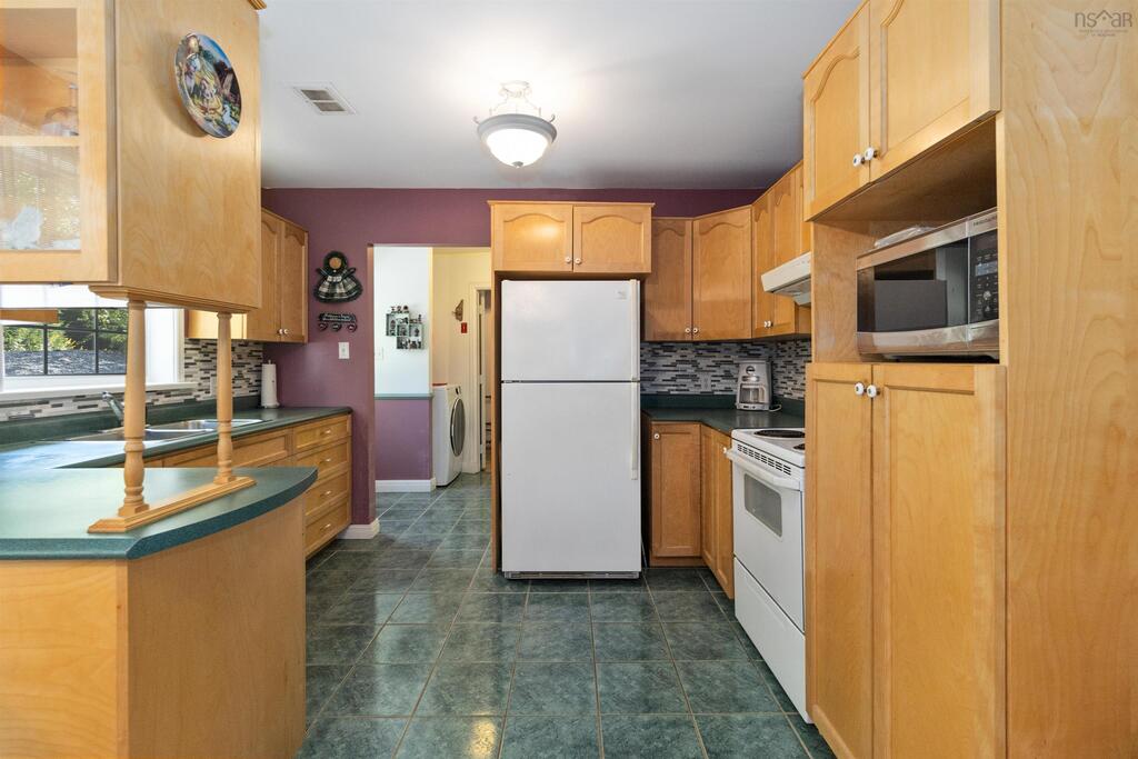 viewpoint_ca's tweet image. $399,900 | For Sale
2 Beds | 1 Bath | 1,235 sq. ft.
40 Forest Hill Road, Chester Grant

Beautiful bungalow in Chester Grant! Deeded lake access! Great 24 year old 2 bed 1 bath close to Millett Lake! 

Listed by ViewPoint Realty agent Matt Swain
viewpoint.ca/cutsheet/20242…