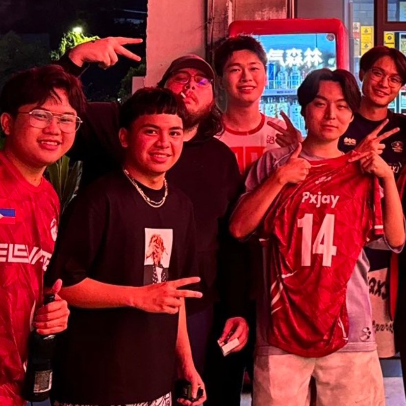 CoDMobileSports's tweet photo. Who’s beating this team? https://t.co/7pdO2SU86I