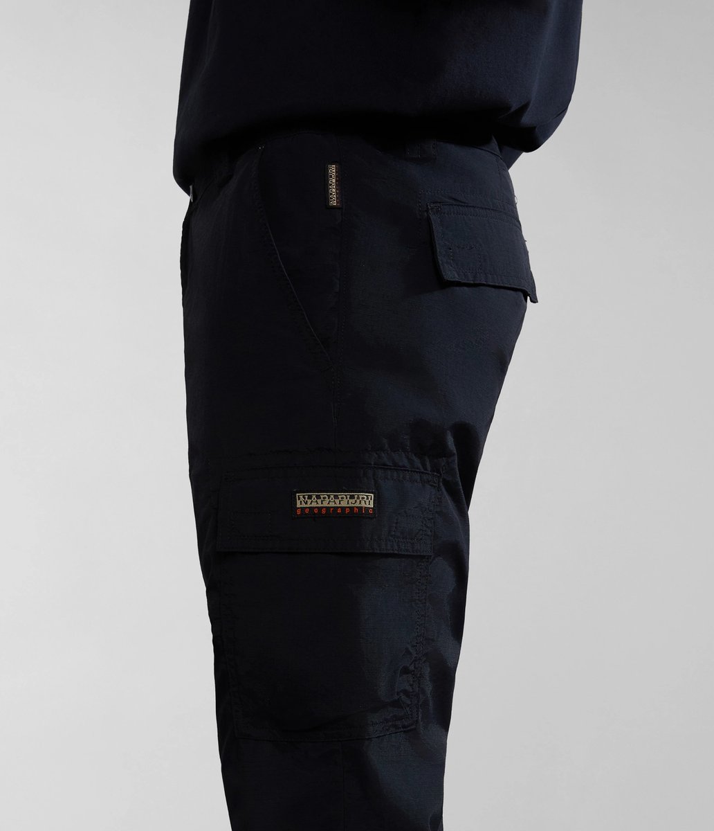 man_savings's tweet photo. Napapijri Cargos now half price😀

Retailed at £95 and down to just £47.50

Ad: Shop here >> https://t.co/Pa6GVzumb4

*3 colours available https://t.co/o3ZnM5p5Dg