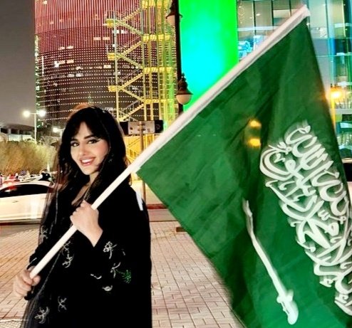 ne_n99's tweet photo. السنه الي طافت كنا في نعييييم😢🤍🤍
#ميارو https://t.co/McCsyq0EzQ