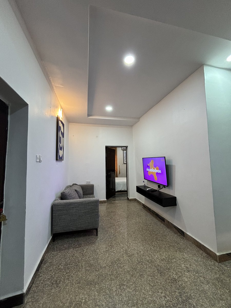 kactusapartment's tweet image. Clean and comfortable one bedroom apartment at Lokogoma, Abuja.

Send a DM to make a reservation.
#shortletsinabuja #airbnb #apartmentsinabuja #abuja