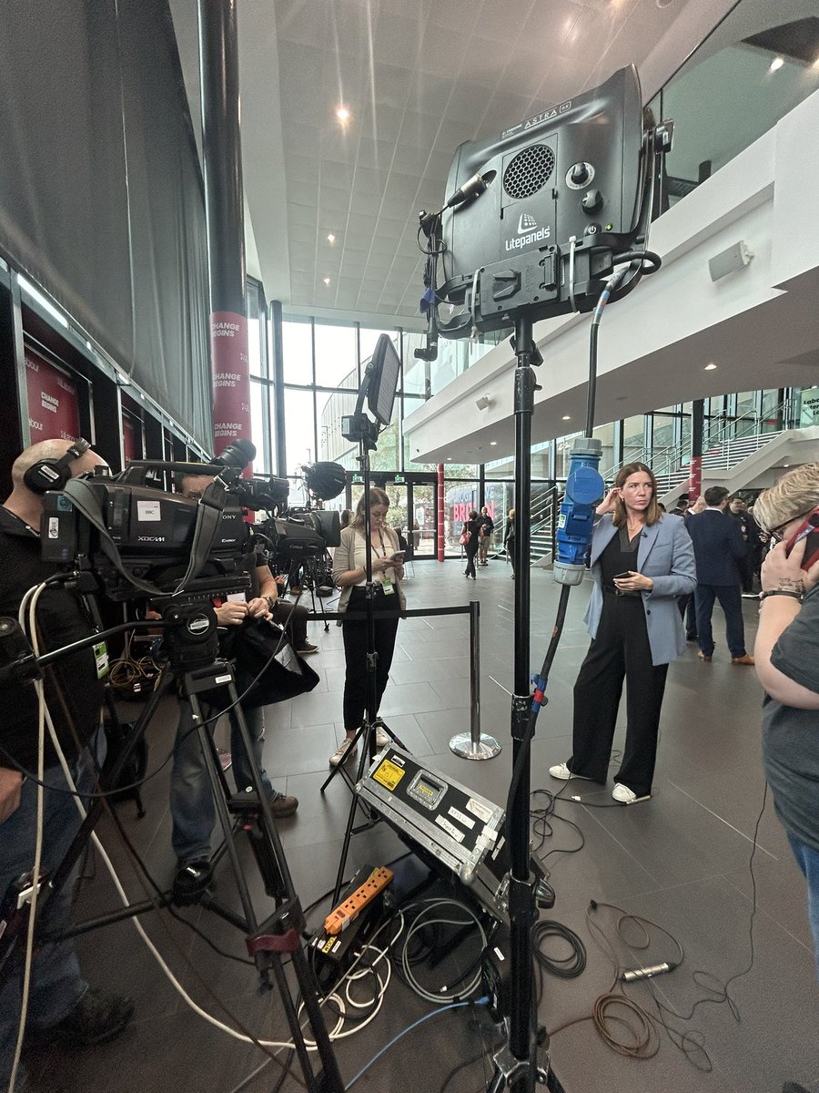 Interesting day at the #LabourConference2024 listening to <a href="/AngelaRayner/">Angela Rayner</a>. It was great to watch <a href="/AlexForsythBBC/">Alex Forsyth</a> give live updates for <a href="/BBCNews/">BBC News (UK)</a> during the first day of conference.