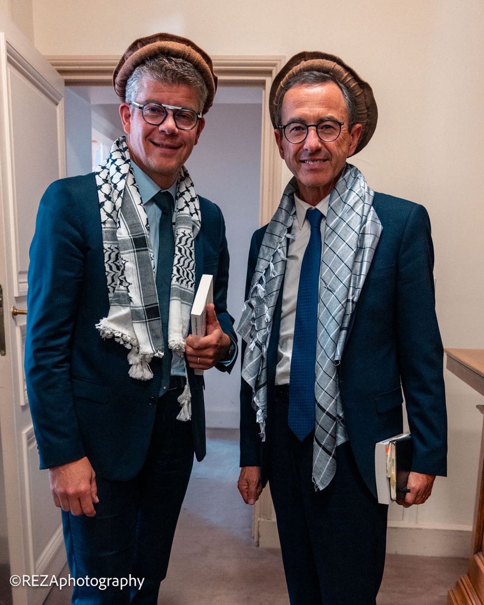 REZA (@rezaphotography) on Twitter photo En octobre 2023, <a href="/BrunoRetailleau/">Bruno Retailleau</a> Cédric Perrin ont rencontré <a href="/AhmadMassoud/">Ahmad Massoud</a>, fils du Commandant Massoud et tête de file de la résistance afghane aux Talibans. Lors de cette rencontre, le Sénateur a entendu des récits d'exactions commises par les Talibans et a été convaincu de En octobre 2023, <a href="/BrunoRetailleau/">Bruno Retailleau</a> Cédric Perrin ont rencontré <a href="/AhmadMassoud/">Ahmad Massoud</a>, fils du Commandant Massoud et tête de file de la résistance afghane aux Talibans. Lors de cette rencontre, le Sénateur a entendu des récits d'exactions commises par les Talibans et a été convaincu de