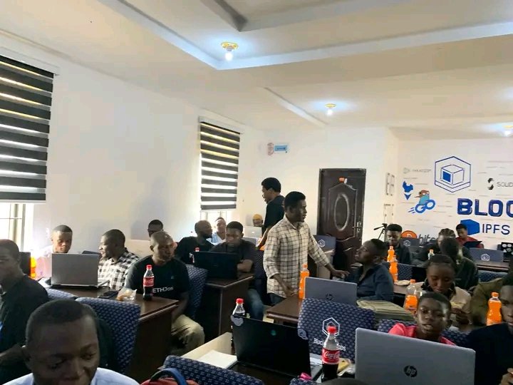 Jethrosmitt's tweet image. It was an Amazing experience here at @blockfuselabs
Lisk is an amazing L2 Blockchain which offer cost efficient in transactions on the Blockchain 
#OnchainBuildersProgram
#LiskXAyaHQRoadshow
#LiskXAyaHQHackathon.
@blockfuselabs 
@ayahq_ 
@EthJos_
