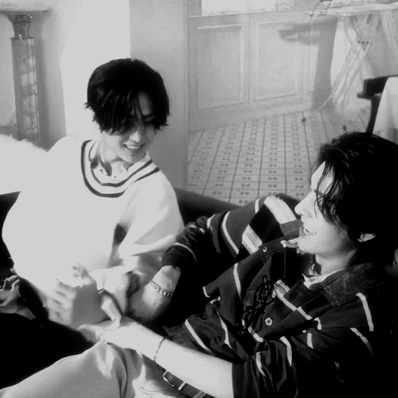 tamedblush's tweet photo. if the world was ending (i'd wanna be next to you)
— a #jayke fic

“The world will end. But you will never lose me.” Jake promises, Jay believes.

• alternate universe, apocalypse au
• 6.8k words
• angst

📁: https://t.co/8A3n7xVPt4 https://t.co/EXoK7VdPgO