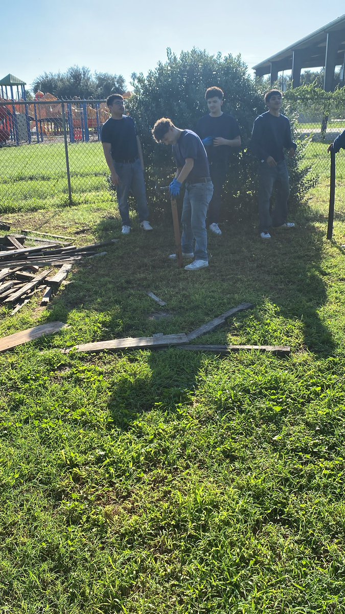 Students <a href="/IandGCenter/">I&G Center</a> differentiating wood that that can be repurposed for other projects! <a href="/RichardTam93019/">RICHARD TAMEZ</a> <a href="/gutiexfer/">Fernando X Gutierrez</a> <a href="/HEB/">H-E-B</a> <a href="/HomeDepot/">The Home Depot</a> <a href="/BornToBuild/">McCoysBuildingSupply</a> <a href="/McAllenISD/">McAllen ISD</a> <a href="/CityofMcAllen/">City of McAllen, TX</a>