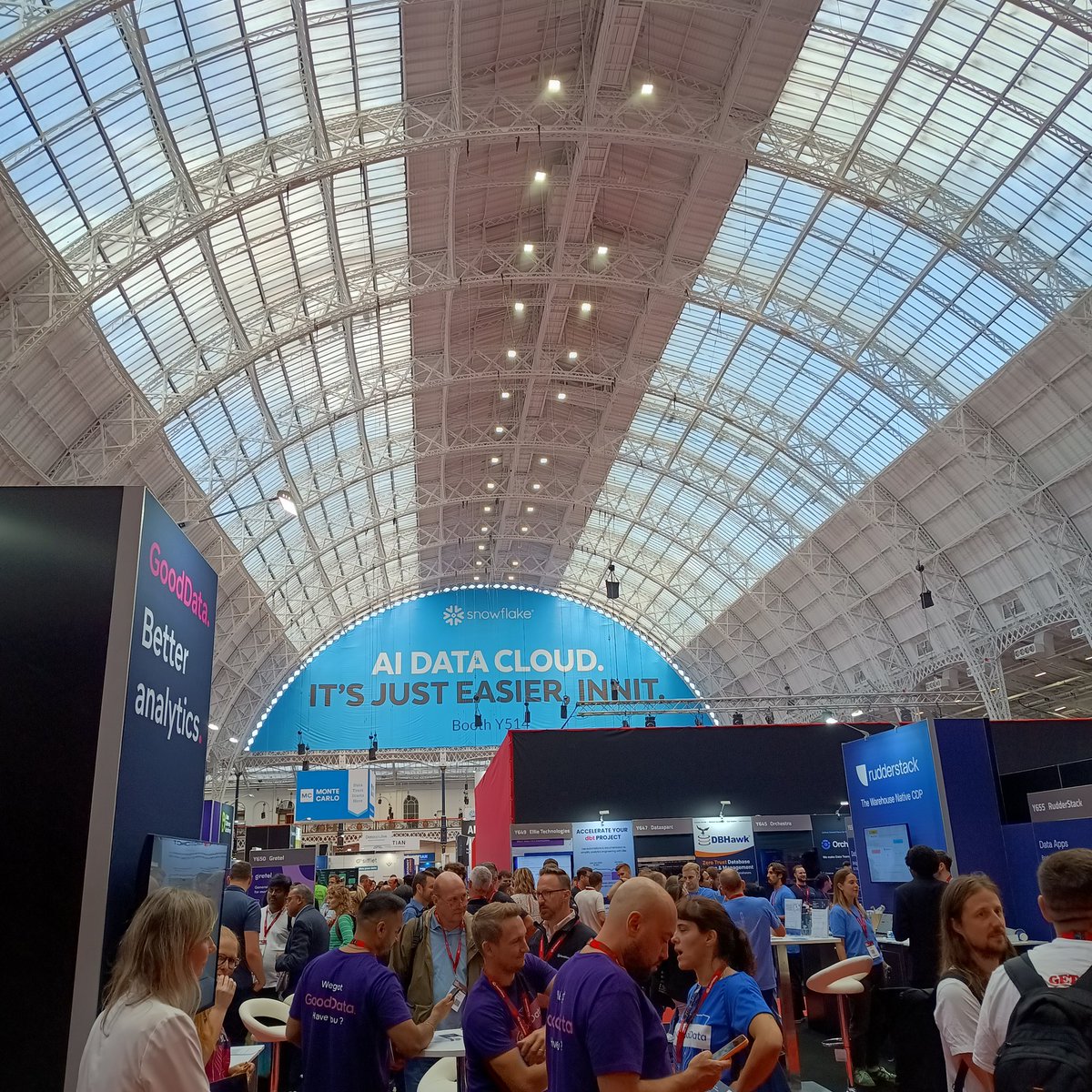 keyhurst's tweet photo. Photos taken at #BigDataLDN last week... 💻☁️🌐 https://t.co/EKIrOYPrq7