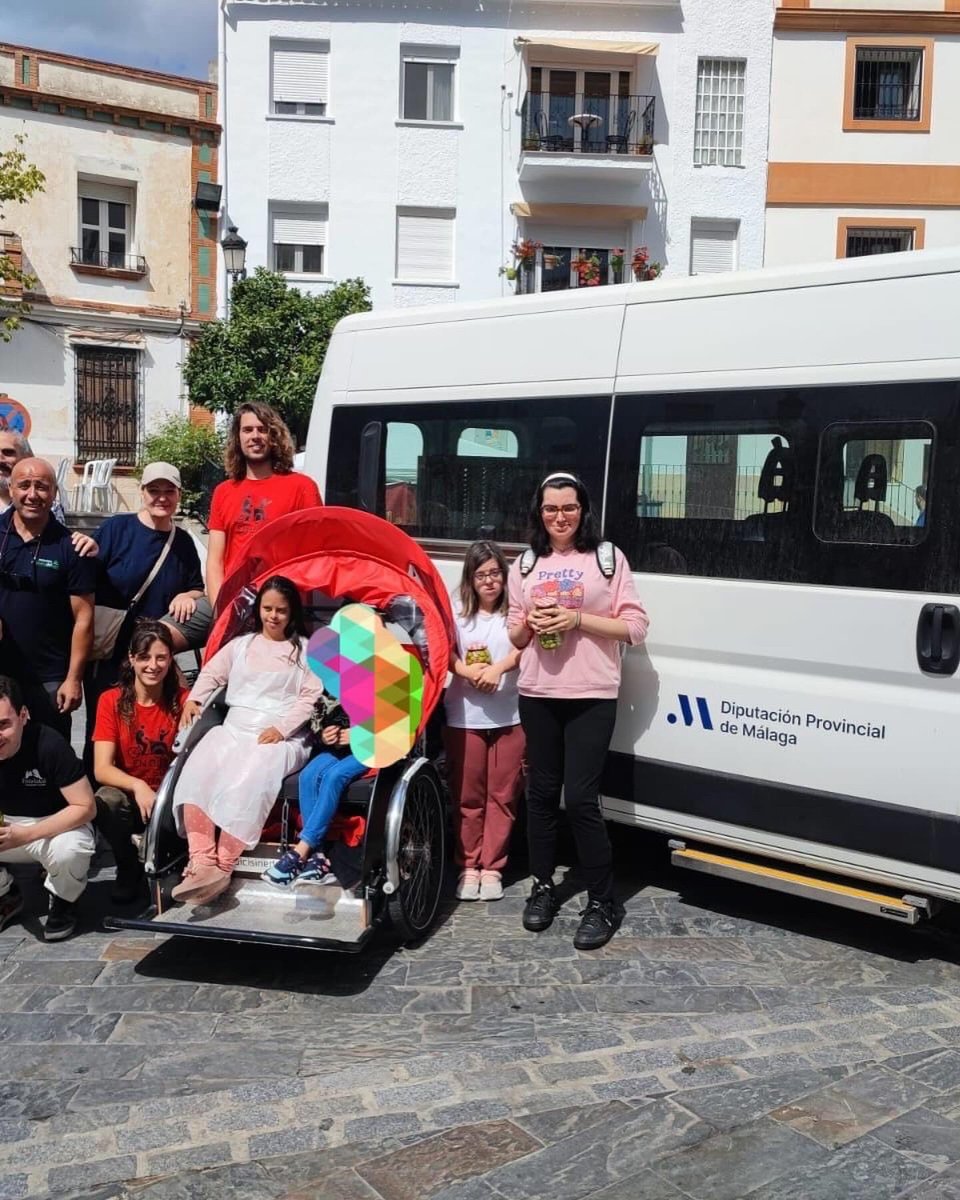 Fundatul tweet media