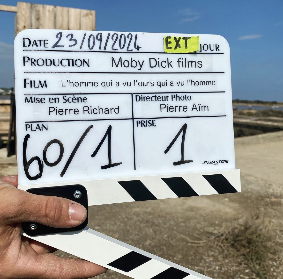 LindaMarasco's tweet image. 🎬 ⁦@PierreRichardPR⁩ derrière ( et devant ) la Caméra.. L’HOMME QUI A VU L’OURS QUI A VU L’HOMME 
#pierrerichard #mobydickfilms #tournage ..