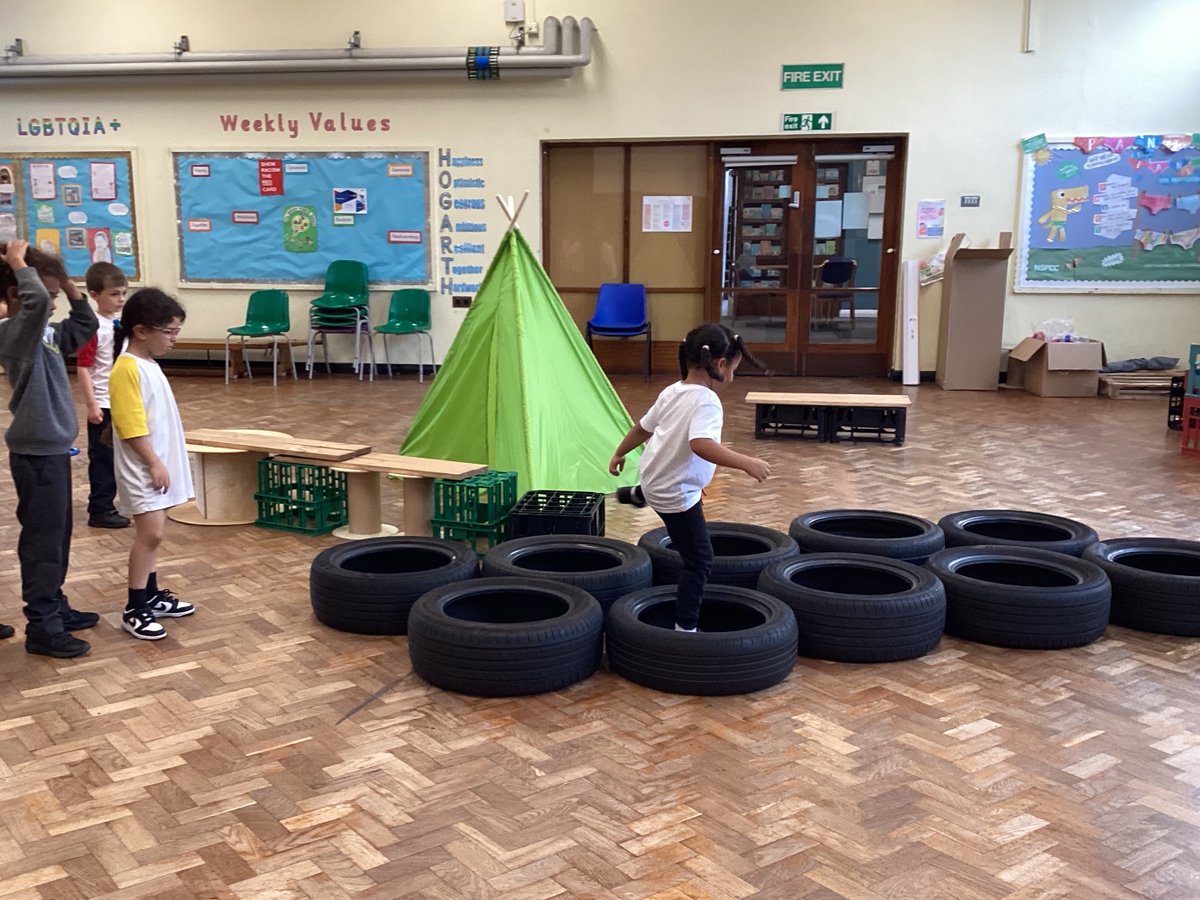 hogarth_the's tweet image. Year 1 exploring the new playground equipment, creating exciting new games to play. #pe #imaginationgames #exploring #w4 #chiswick
