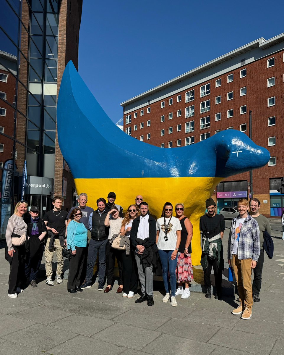 LpoolBIDcompany's tweet image. Last week&apos;s #Netwalk completed our exploration of Liverpool&apos;s original 7 streets in the glorious sunshine ☀️

Tomorrow, we&apos;ll be escaping the rain by visiting @OpenEyeGallery for their new exhibition 🌦️ 🖼️

📍 Meeting at @ExchangeFlags - 12:30

RSVP → liverpoolbidcompany.com/event/netwalk-…