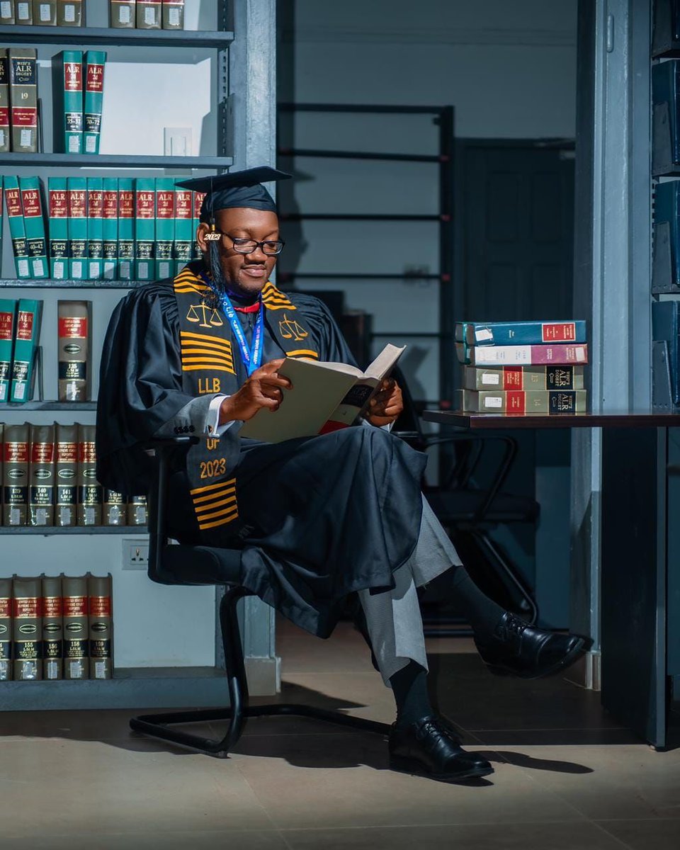 kimmieweeks's tweet image. On Friday, I accomplished two long-held dreams to earn a law degree and graduate from a Liberian institution.  I am grateful to God for this journey and my family and loved ones for their unwavering support. 

#NeverGiveup  #StayDetermined