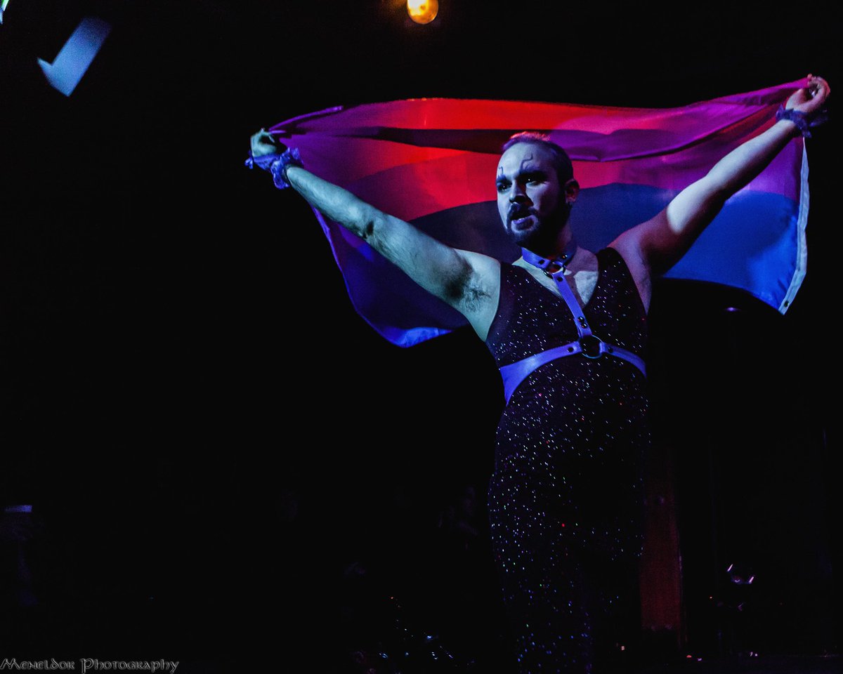 Apollo Vídra (June) 💛🤍💜🖤 tweet media