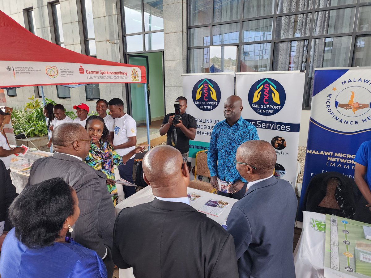 smesupport_ke's tweet photo. @LindaAOnyango @dan_ouma @MalawiGovt @ReserveBankMW @MalawiinKenya @_AfricanUnion @officialPACCI @GIZAfricanUnion @giz_gmbh @jumuiya @COMESABusiness @CouncilSadc @ASSEKnews 🚨 MALAWI RESERVE BANK GOVERNOR ENGAGES SSC AT OUR BOOTH 🚨: We that the @ReserveBankMW Governor, Dr. Wilson T. Banda, and his high-ranking delegation for engaging with @LindaAOnyango @dan_ouma at our booth at the Financial Literacy Strategy Launch in #Lilongwe #Malawi @FinesRbm https://t.co/zKXiCulapD