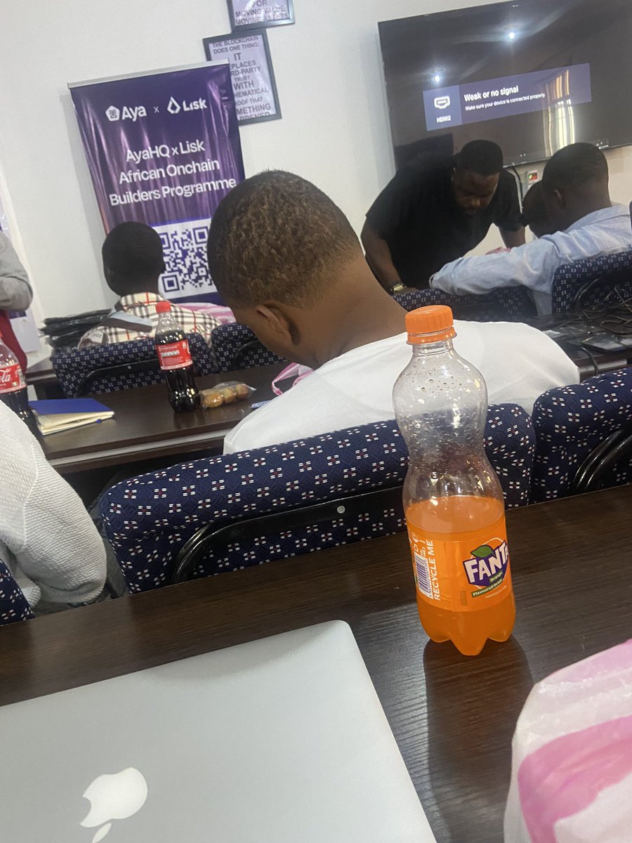 sendijohn01's tweet image. It&apos;s a great day interacting with #Lisk 
 At blockfuse labs. Had a very interactive session with jujuboy where he explained more on how to build on Lisk  a layer2 blockchain.@ayahq_ @liskHQ @blockfuselabs @EthJos_ 
#LiskXAyaHQRoadshow
#OnchainBuildersProgram
#LiskXAyaHQHackathon