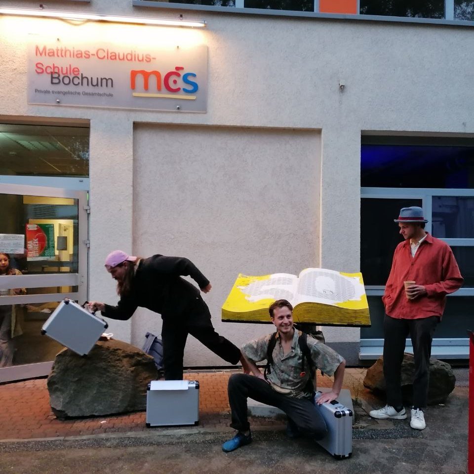 Los geht’s in den 2. Teil der Wo-Hin-Workshops! 
In den nächsten Wochen erwarten uns 11 spannende Workshops zu Zukunftsthemen.
Highlight: Im November pflanzen wir gemeinsam mit dem <a href="/bergwaldprojekt/">Bergwaldprojekt</a>  e.V. Bäume und setzen ein Zeichen für den Umweltschutz!