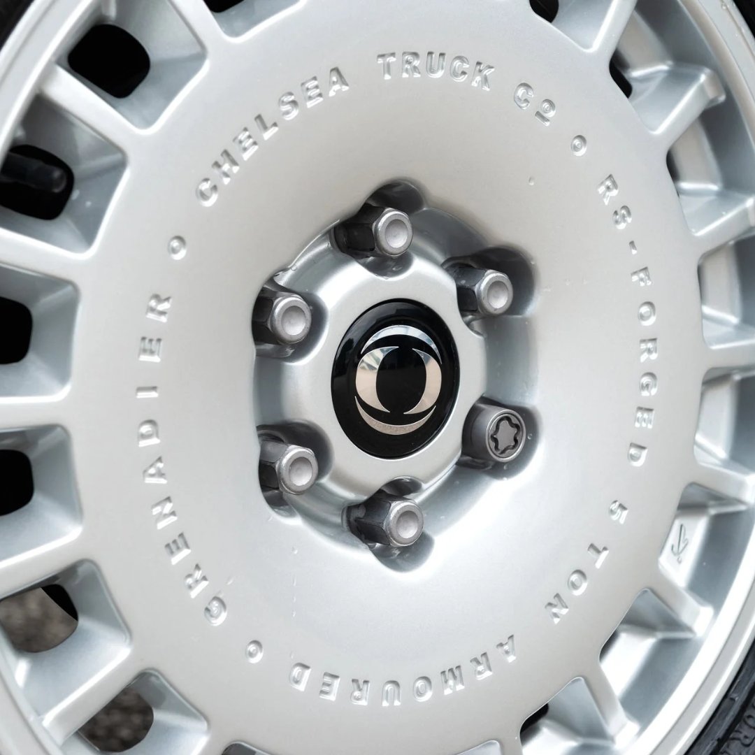 ProjectKahn's tweet photo. Brand: KAHN® Huntsman 1945 5 Ton Wheels
Model: Ineos Grenadier (2023-Present)
Material: RS-Forged Light Alloy
Colour: Full Silver
Size: 18"
https://t.co/qA3fW2rTMG
Copyright Design by KAHN®
#ProjectKahn #KahnDesign #Wheels #cars #customcars #Ineos #Grenadier #IneosGrenadier https://t.co/NkfyJFePnB
