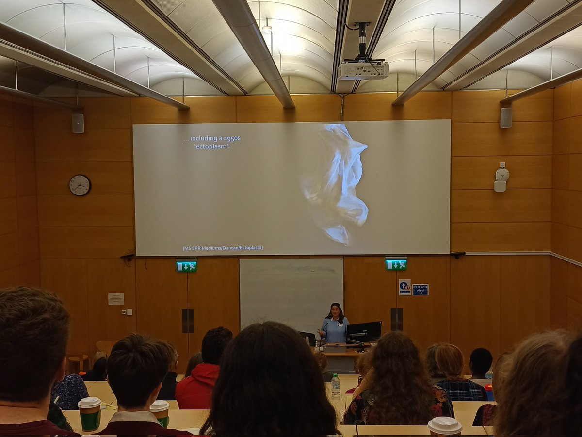 Learning more about the Cultural Heritage Imaging Laboratory from Amélie - another talk highlighting the intense collaboration between departments, the incredible objects here in Cambridge and the role of library staff in this! Beard hairs and ectoplasm anyone?