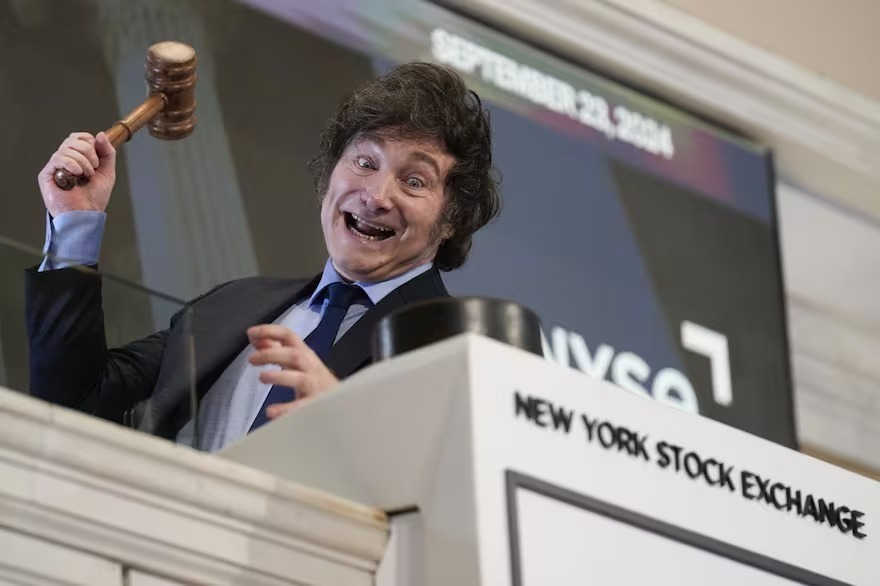 ElTrumpista's tweet photo. JAJAJAJAJJA QUE FOTÓN.

EL MARTILLO APLASTA KUKAS. https://t.co/ocxCzDwqbn