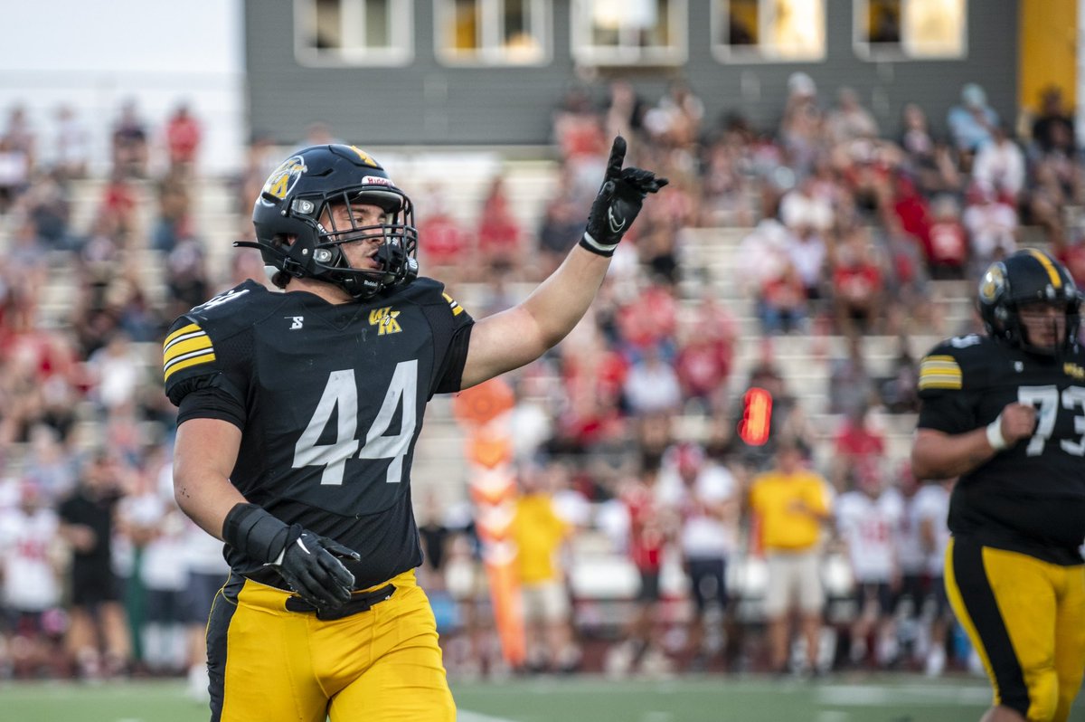 Midseason highlights

- 65 total tackles
- 49 solo tackles
- 33 assisted tackles
-  6 TFL 
-  hudl.com/v/2QBikE

<a href="/Coach_MeadeWMHS/">Mr. Meade 🇺🇸</a> <a href="/Watkins_FB/">Warriors</a> @TCunninghamAPP <a href="/CoachFick/">Luke Fickell</a> <a href="/zanderflucas/">Zander Flucas</a> <a href="/CoachKMorgs/">Coach Morgan</a> <a href="/Gr48ness/">AD Davis</a> @CoachO_SJSU <a href="/CoachBobbyDaly/">Bobby Daly</a>