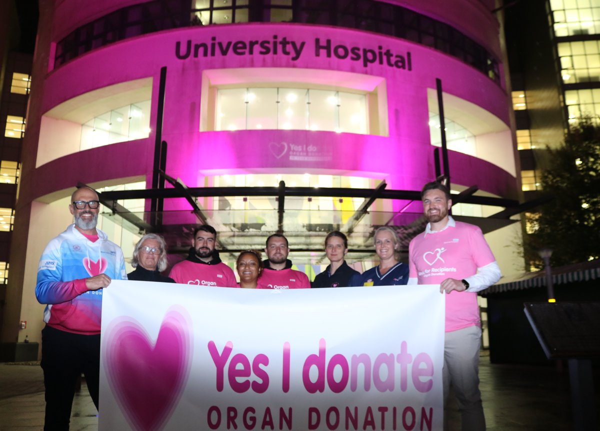 Pretty in pink – the iconic University Hospital rotunda is brightening up the night sky to raise awareness of #OrganDonationWeek.

The main entrance will be lit up between 8pm-11.30pm each night until Sunday.

Click ⬇️ for more details. <a href="/NHSOrganDonor/">NHS Organ Donation💗🫀🫁</a>

shorturl.at/44MN1