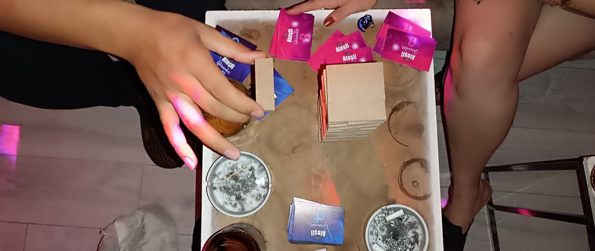 Siz escorta gider gibi diğer çiftlere gitmeye devammı biz iki saatin içinde dolu dolu 4 ayrı kostüm fantazi oyunları ve zevkin doruğu yapmaya yapıyorsunuz hayatı yaşayın ama kimse bizim gibi olamaz #batmantek #diyarbakırtek #fantazi #kostüm #seks #çiftortamı batman çevresi dm ye