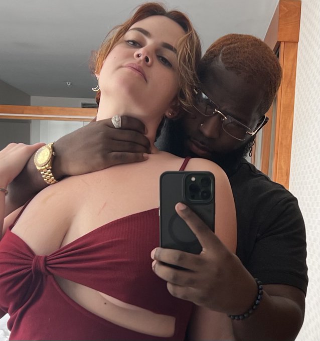 Can&rsquo;t believe it&rsquo;s been a year since our last link 📍up. Can&rsquo;t do that again but I&rsquo;ll see you in a week<a href="/tag/newprofilepic"class="tags"><span>#newprofilepic</span></a>