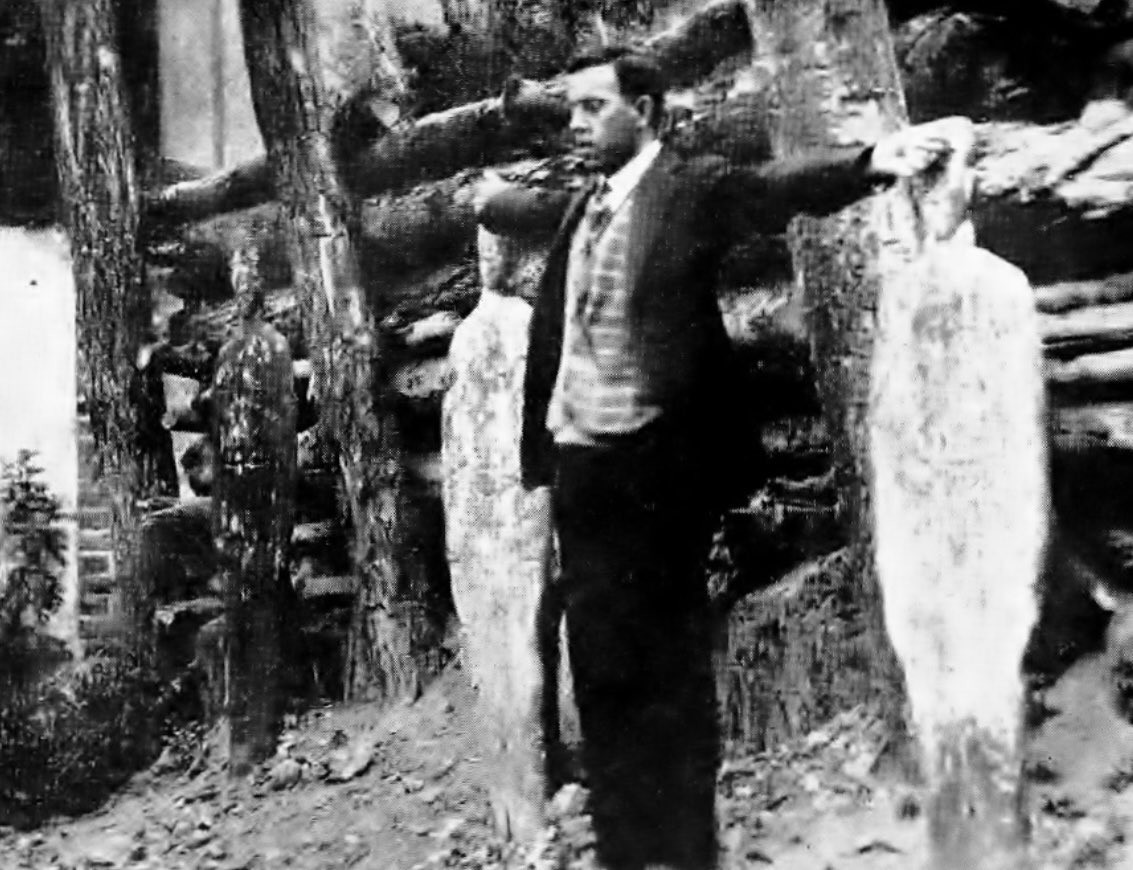 thattradgal's tweet photo. Do you know who this is and why he was killed?

What were his last words? https://t.co/KJHCElJ7YH