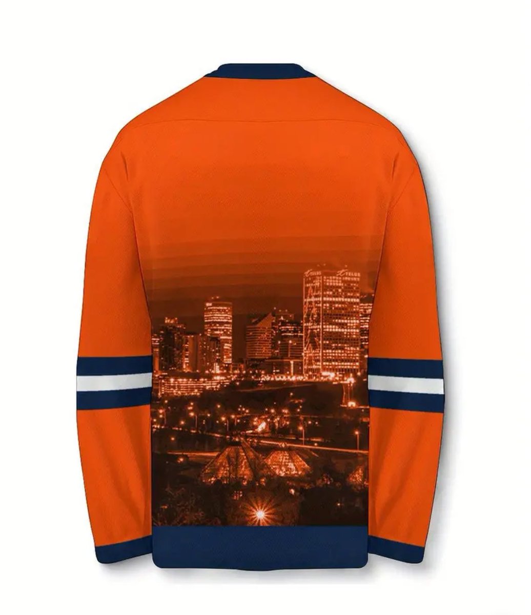 ShayneInPoCo's tweet image. Now this is a nice jersey.  Perhaps the Oilers can use it as their third one this year?