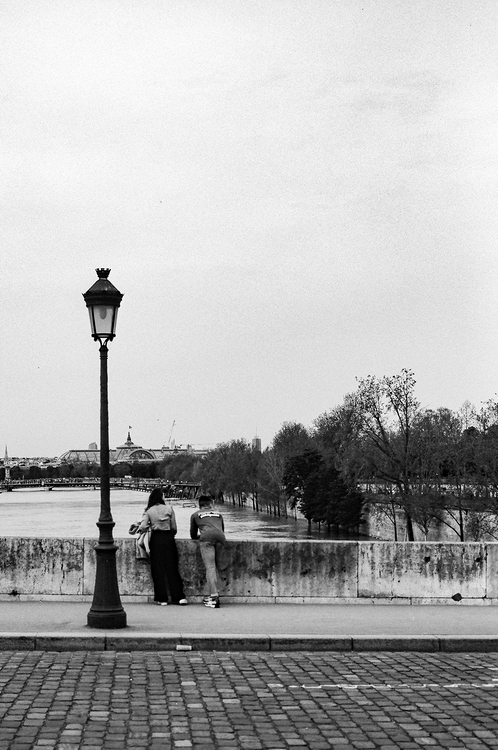 dufour_l's tweet photo. Graham & Louise - Please support my instagram feed @laurent.dufour.paris - #2024 #24x36 #3x2 #Afternoon #AnalogPhotography #Analogique #Aprèsmidi #Argentique #BlackAndWhite #BlackandWhiteFilm #CanonEOS1V #Couple #Eau #Europe #EZController #FerraniaP30
https://t.co/QdDHYu7OIU https://t.co/zQVHZfn72C
