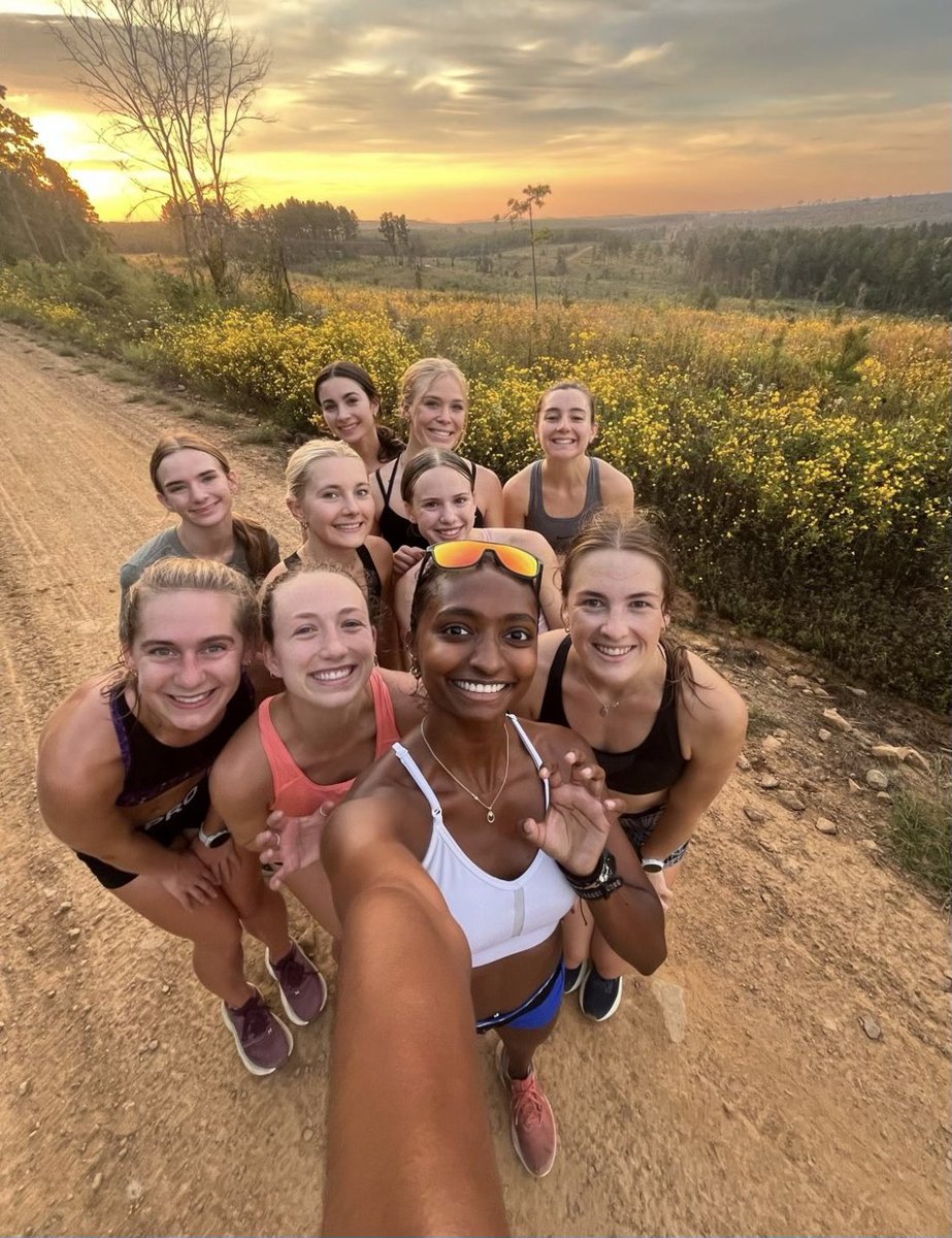 StarlynEd_xctf's tweet photo. Thank you to @UCAXCTF. for having me this weekend! Also a big thank you for the generous offer! Such a pretty campus!! https://t.co/EYicXaeU9X