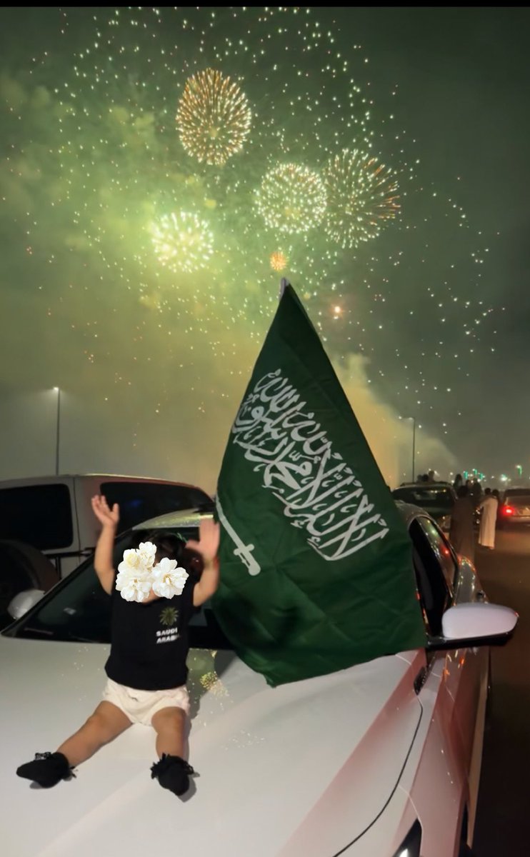 AlmalkiSabah2's tweet photo. #اليوم_الوطني_السعودي 
 🇸🇦🤍🤍23 September https://t.co/f8DXq3gQxe