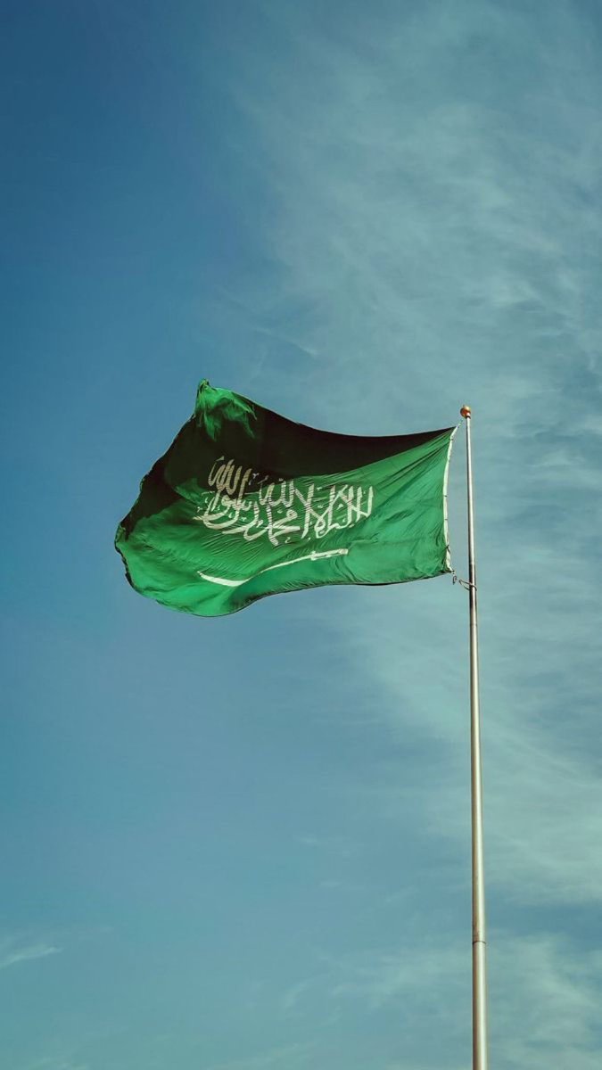 Modii121's tweet photo. كلّ عامٍ والمملكة العربية السعودية
 تعانق المجد،
 وتحضن السّحاب
 بالفخر والعز، 
دامت المملكة العزيزة حبّاً وعشقاً أبدياً.

#اليوم_الوطني_السعودي_94 💚 https://t.co/wLOQDEpmVb
