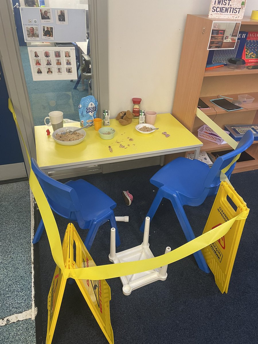 Mrs_Richley's tweet photo. The children in Year 1 @coopwoodlands have a crime to solve!! Who’s broken the chair and eaten the porridge? https://t.co/wZpwehPkFO
