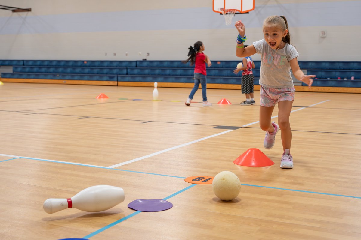 🌟 At Heatherstone Elementary School, students are immersed in exciting activities throughout their day!

🎳 Whether building and creating through hands-on projects, discovering new worlds in books, or working on their bowling skills in PE, their enthusiasm is contagious!

✏️ In